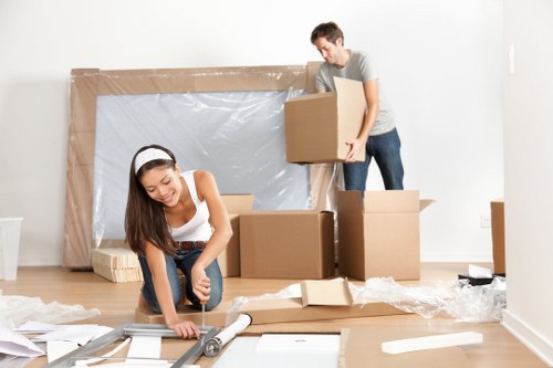 Local residential and commercial storage space in Customhouse